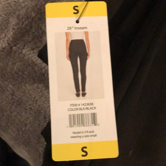 Andrew Marc Ladies’ High-Rise Pull-On Pant - Picture 5 of 13